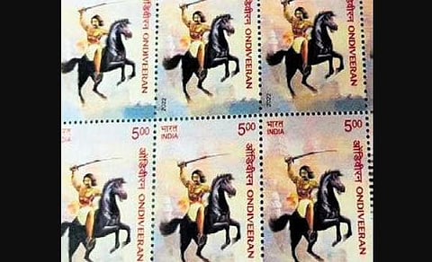 Governor RN Ravi released the postage stamp in the honour of Ondiveeran and it was received by Telangana Governor Tamilisai Soundararajan in Tirunelveli on Saturday | Express
