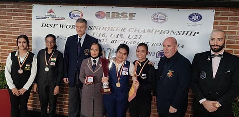 Anupama Ramachandran and Keerthana Pandian with their silver and bronze medals respectively in the U-21 Women's event at the IBSF World Junior Snooker Championships in Bucharest. (Photo | SAI Media @