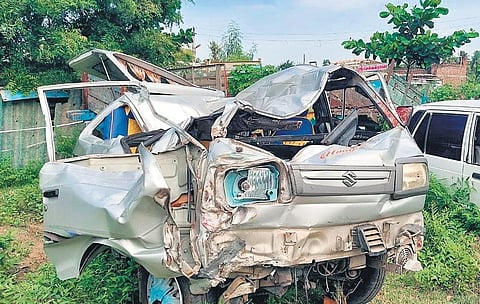 Mangled remains of the van hit by a private bus on Attur bypass in Salem  | Express