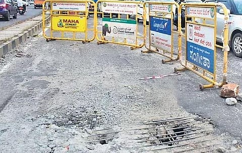The concrete on the Sumanahalli Bridge came off exposing the iron framework