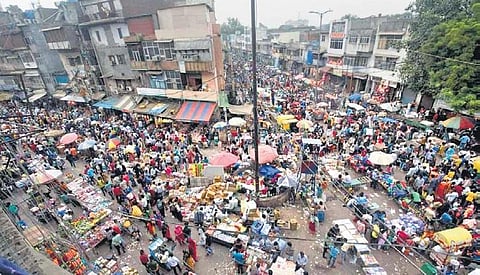 Panic grips Sadar Bazar traders in Delhi as more shops receive sealing notice