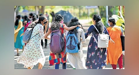 Students of College of Engineering Trivandrum hail periodic shift