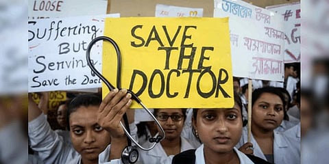 Resident Doctors Association calls for protection law for doctors, bond-free medical education