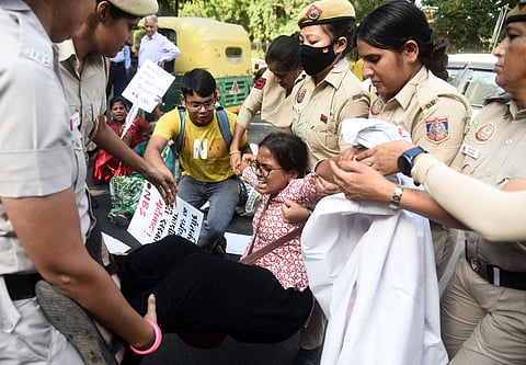 Security Personnel detained a group of students who had gathered at the Jantar Mantar protest site to express solidarity with Palestine, in New Delhi, on October 13, 2023. (Photo | Parveen Negi, EPS)