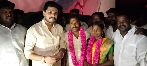Venkatesh and Manjula exchanged rings at the theatre on Thursday. (Photo | Express)