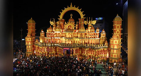 People celebrating satami Puja at Bomikhal Durga Puja pandal in Bhubaneswar on Sunday  (Photo | Shamim Qureshy)