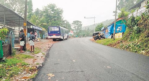 The Laha stretch of  Mannarakulanji-Pampa road | Shaji  Vettipuram