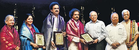 Sreelatha Vinod and Mysore Brothers were conferred awards. (Photo| P Jawahar, EPS)