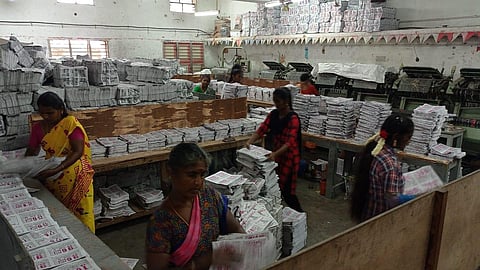 The calendar manufacturers in Sivakasi contribute 85% of Tamil Nadu's calendar production.