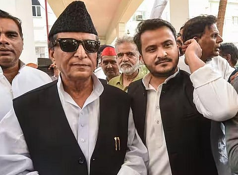 Samajwadi Party leader Azam Khan with his son Abdullah Azam Khan. (File | PTI)