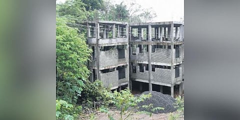 ​  The abandoned apartment complex at Wadakkanchery  ​