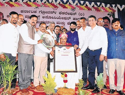 Revenue Minister R Ashoka being felicitated in Chikkamagaluru on Sunday