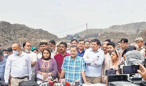 Arvind Kejriwal on an inspection tour of the site along with Mayor Shelly Oberoi