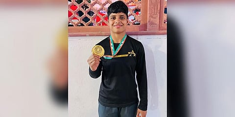 Shweta Sanju Annikeri after winning gold in U17 Cadet National Wrestling Championships (Photo | ANI)