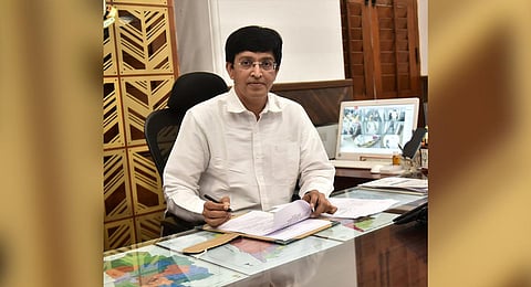 J Radhakrishnan takes charge as Chennai Corporation Commissioner.(Photo | P Jawahar, EPS)