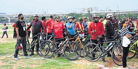 Nearly a thousand cyclists participated in the event on Sunday