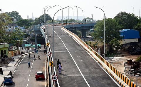 Kolathur-Villivakkam road overbridge is expected to decongest the level crossing LC1. The bridge has been constructed at a cost of `61.9 crore. (Photo | P Ravikumar, EPS)
