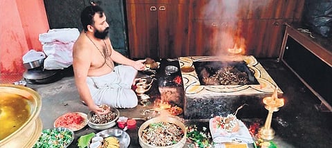 Special poojas being offered by the elephant lovers for the health and well-being  of Arikomban at the Ganapathy temple in Vadakkenchery