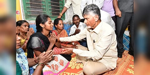  TDP Supremo Nara Chandrababu Naidu with  the family of Amarnath (Photo | Twitter)