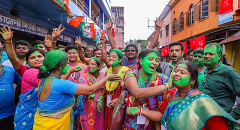 Representative Image: TMC supporters celebrate the party's lead during counting of votes for the West Bengal panchayat polls, in Howrah. (Photo | PTI)