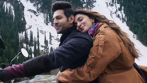 Kartik Aaryan and Kiara Advani in Satyaprem Ki Katha.