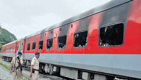The charred B1 coach of the Mumbai-Bengaluru Udyan Express at KSR City Railway Station in Bengaluru on Saturday  | Express