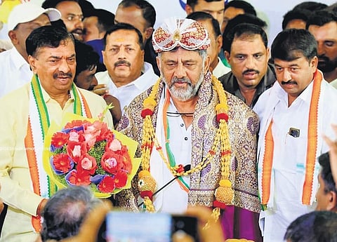 JDS leaders Ayanur Manjunath (left) and Nagaraj Gowda (right) join Congress in  the presence of Deputy CM DK Shivakumar, in Bengaluru on Thursday | Express