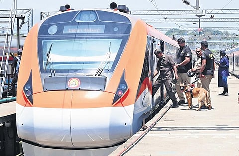 The new Vande Bharat Express that arrived from Chennai stationed at Kochuveli railway station. (Photo |  Vincent Pulickal)