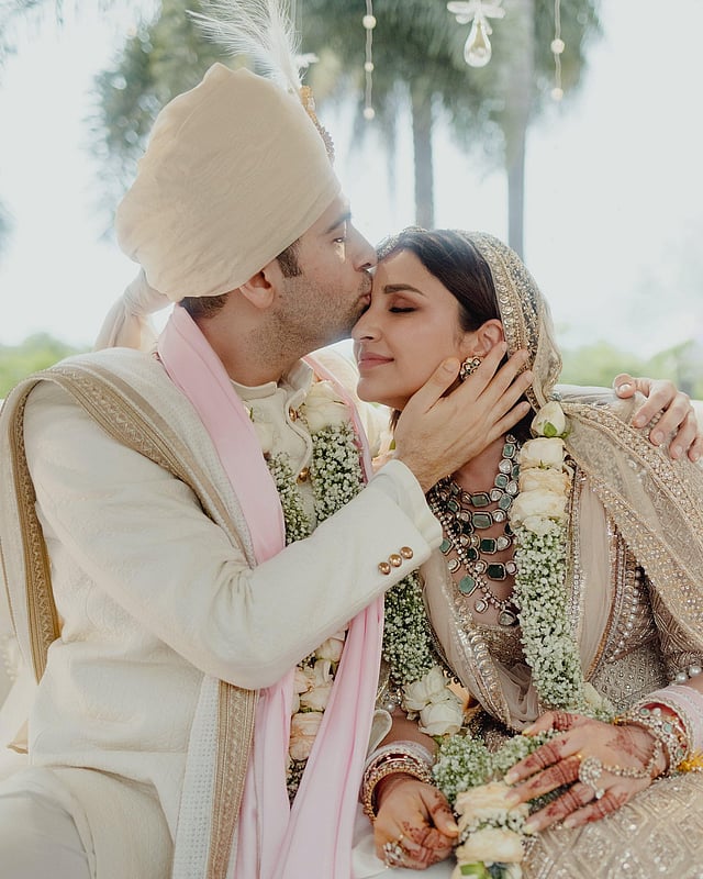 parineeti engagement dress Parineeti chopra engagement outfit