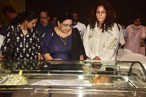 Director K G George's mortal remains kept for public homage in Kochi on Sept 27, 2023. George's wife Selma and their daughter Thara and their son's wife Nisha are seen. (A Sanesh)