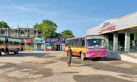 Pullambadi bus depot | Express