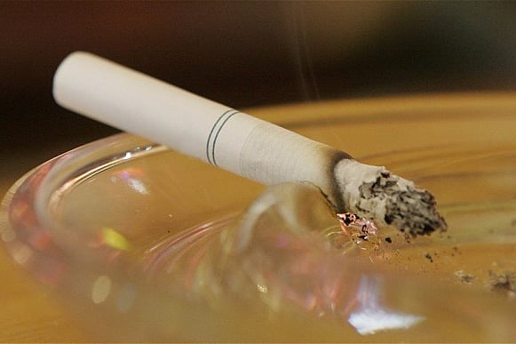 block cigarette smoke Tar Filter Even one cigarette causes damage,