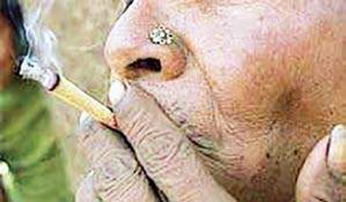 smoking cigarettes turns me on The Generation That Will Always Be Too Young to Smoke smoking cigarettes turns me on The Generation That Will Always Be Too Young to Smoke