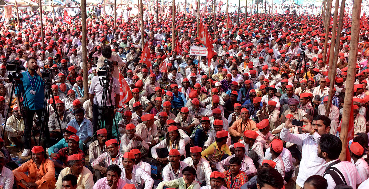 Tribals call off Mumbai march after Maharashtra CM assures time-bound ...