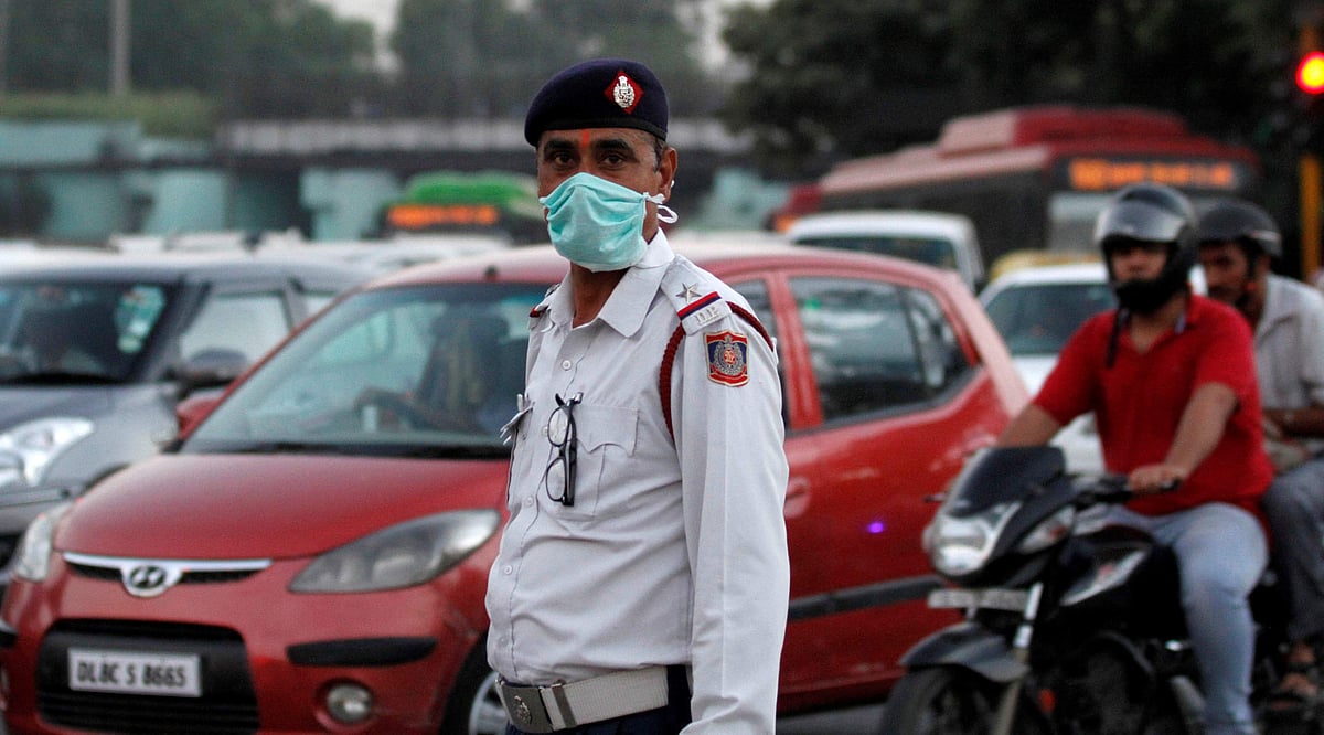 Stop-line violation prosecutions up by 32 per cent, says Delhi traffic ...