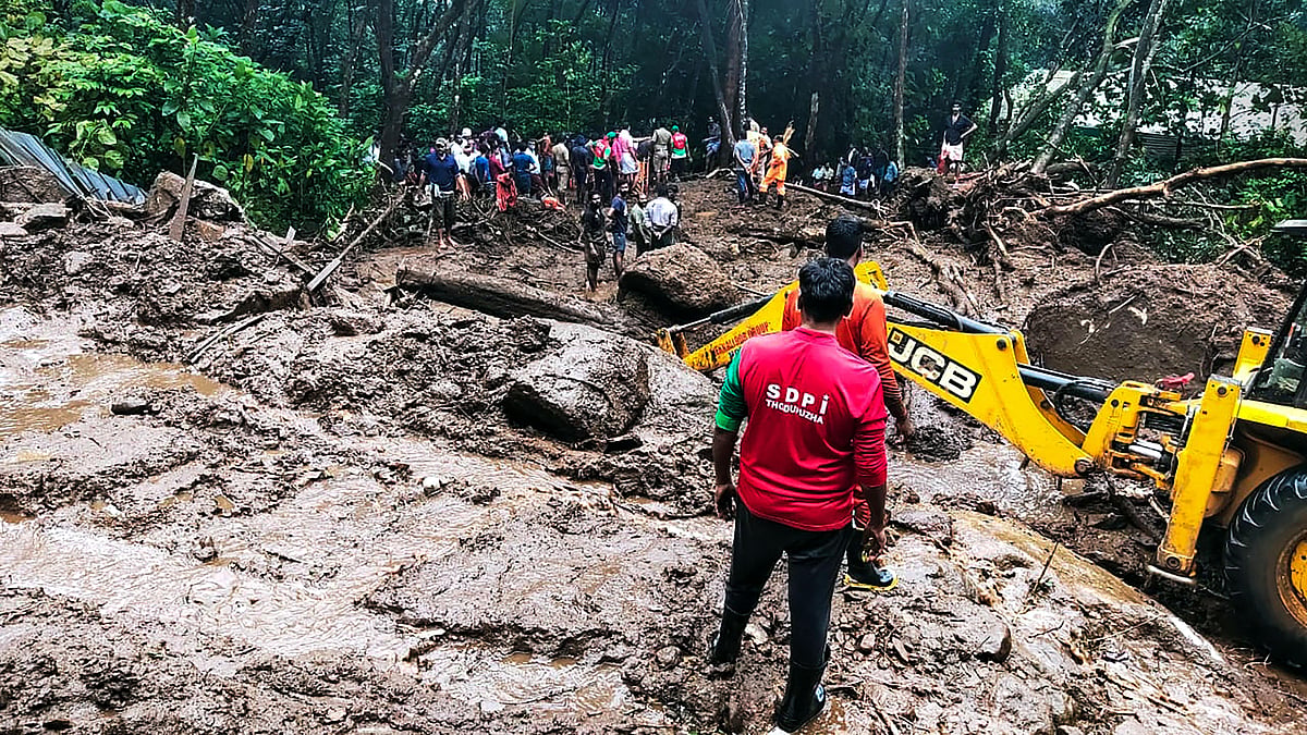 Overnight rain triggers landslides in Kodai, traffic hit in tourist town