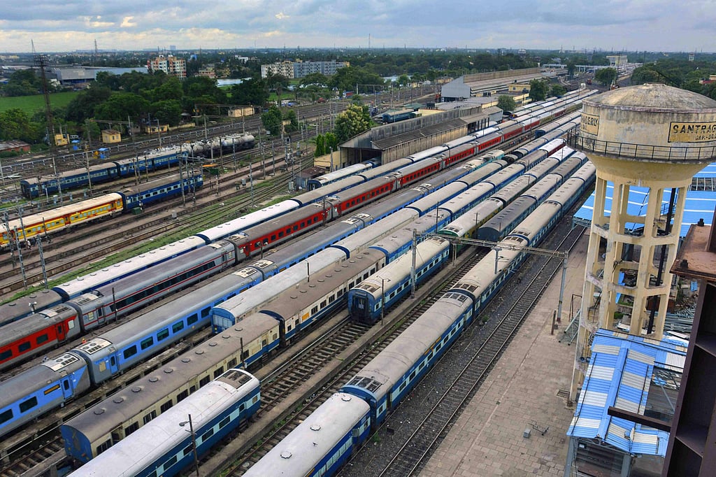 Railways rakes in Rs 54k crore from e-ticketing in 2022-’23