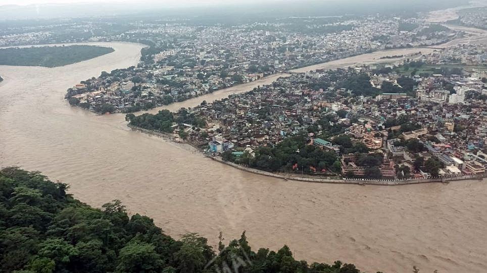 Ganga level in Haridwar crosses warning level, rescue personnel on alert