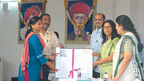 Digitization : डिजिटल दस्तऐवज संकल्पनेवर भर दया