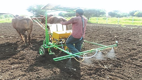 Sowing Machine