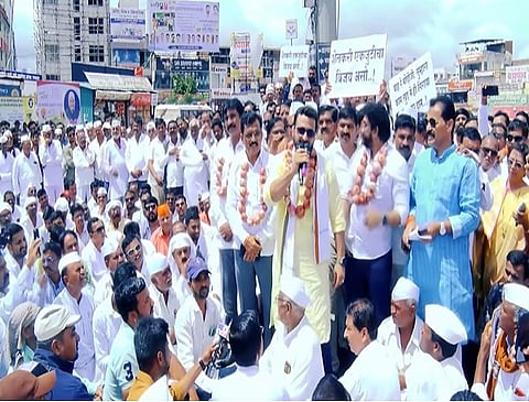 Amol kolhe protest