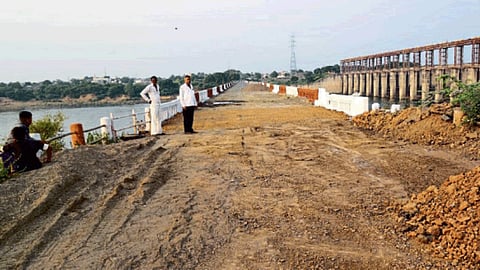Sarngkheda Bridge