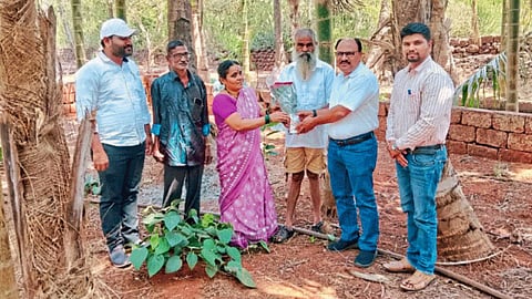 Devendra And Bharati Navekar 