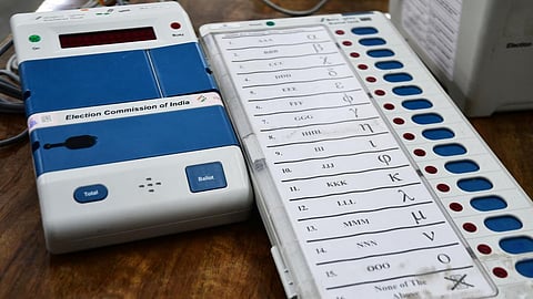 Sudhakar Badgujar : ठाकरे गटाच्या बडगुजर यांच्या मागणीनुसार होणार ईव्हीएम मशीनची फेर मतमोजणी