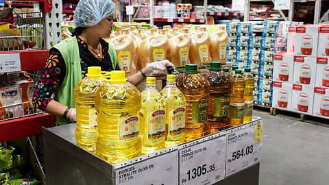 Edible Oil In Shop