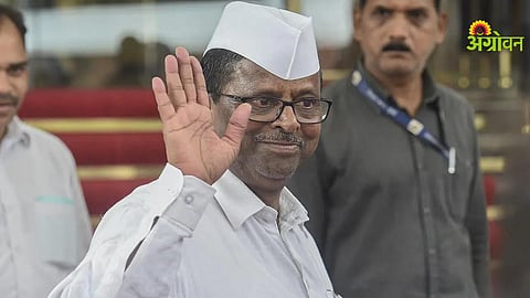 Narhari Zirwal aide caught in bribery case 
