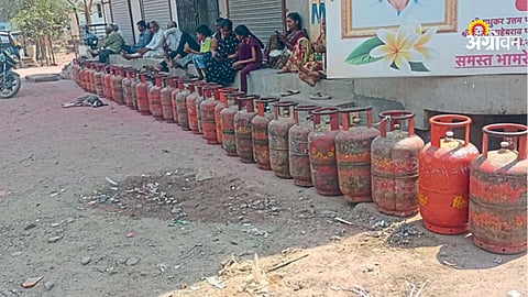 LPG cylinder gas reduced to 10 kg India