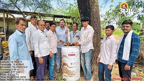 Farmers Prepare Dashparni Extract in Beed Village
