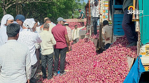 Onion prices below production cost in Maharashtra