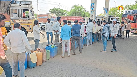 Farmers Wait for 12 Hours to Get Diesel